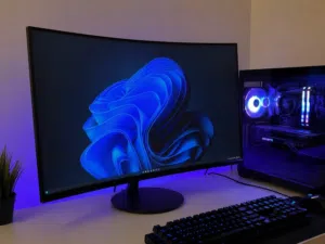 Samsung T55 Series curved monitor