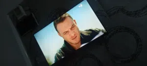 شاشه بحال الوكاله إطارها الرفيع الحديث