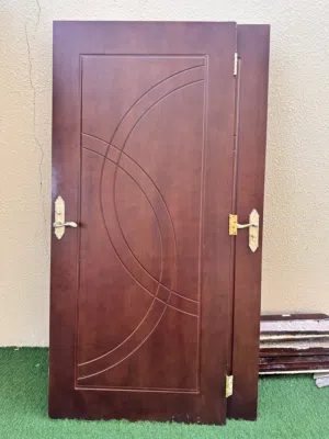 أبواب داخلية مستخدمة