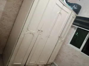 تختين مع خزانه