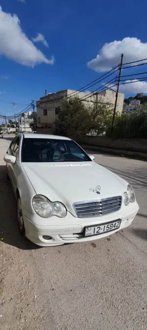 مرسيدس c180بحالة الوكالة 2007