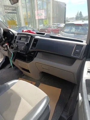 سيارة هيونداي H350 مع صندوق معزول ومبرد