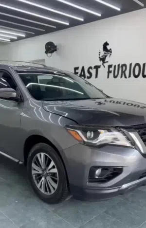 Used Nissan Pathfinder in Muscat