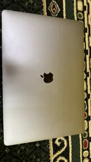 ماك بوك برو