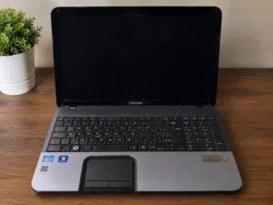 Toshiba core i7