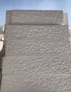 يتوفر لدينا اغلب انواع الحجر والرخام