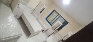 متاح سكن شباب عرب للمشاركة فى سكن نظيف فى القاسمية المحطة وفى متوفر فى المجاز واحد خلف بنك ابو ظبى