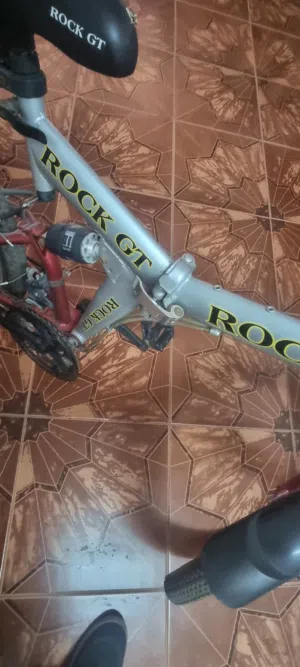 everything is good condition It was just kept, it was not used much this is fold cycle