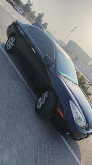 لكزس ES 330 ازرق اللون 2005