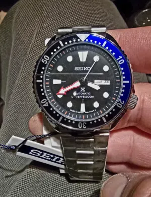 ساعة سيكو باتمان اوتوماتيك درجة أولى جديدة Sikeo sport automatic