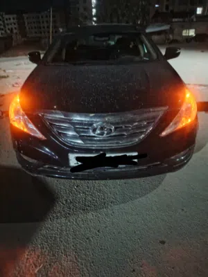 Hyundai sonata 2011 yf سيدان