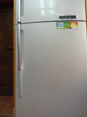ثلاجه نوع LG بحالت الوكاله