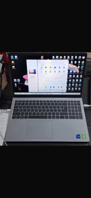 Dell Vostro 3520