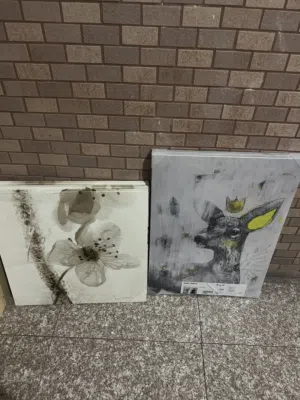 لوحتين جديد مع ثلاث لوحات وردة