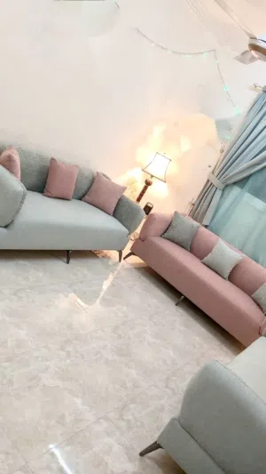 إعلان بيع طقم كنب مع الستارة