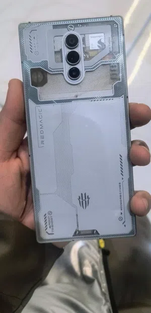 جوال ريد ماجيك 8برو نظيف الذاكرة 512ب أقوي معالج في العالم Snapdragon