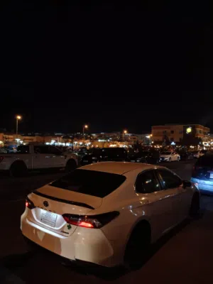 تويوتا كامري 2021 هايبرد للبيع او مراوس