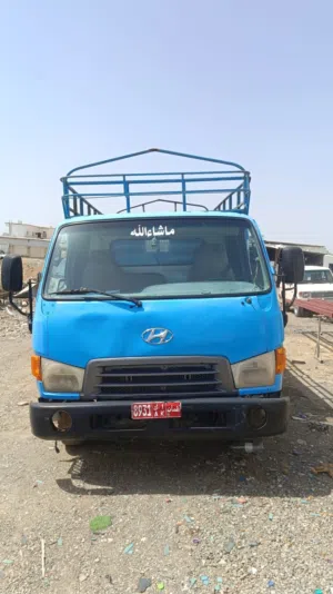 mitsubishi truck 2009 شاحنہ 2009