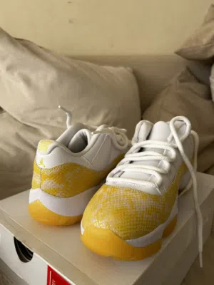 Sport Shoes . Nike . 42 . New0