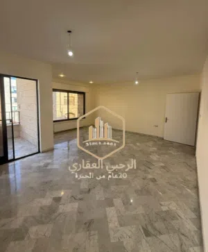 شقة * مجددة * للايجار * 3 نوم * ام اذينة