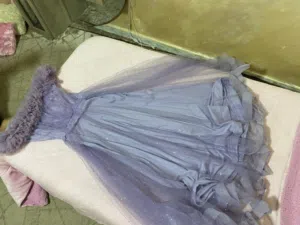 فستان زهر ب 7 دنانير والفستان النهدي ب 10 متوفرين بصويلح متوفر خدمة توصيل لاي منطقة يضاف توصيل للسع