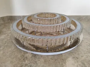 ثريا شبه جديدة