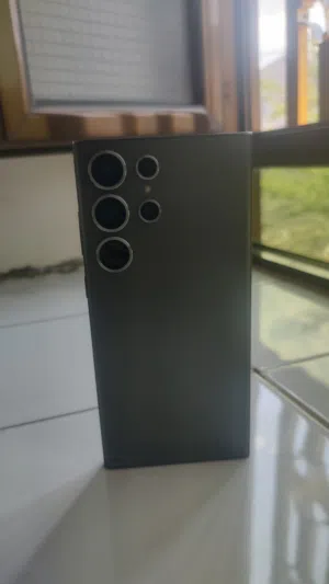 Samsung Galaxy S23 Ultra 256 GB in Sana'a