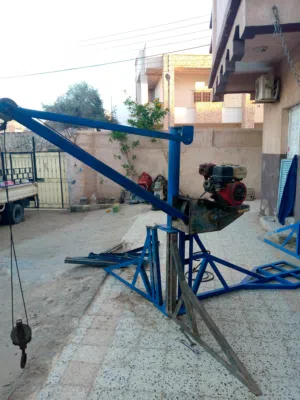 ونش لرفع مواد بناء