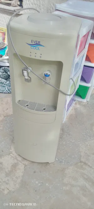 كولر ماء مستعمل