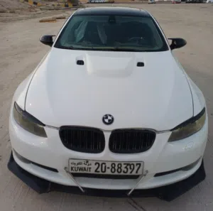 للبيع بي ام دبليو كوبيه لون ابيض 6 سلندر 328i موديل 2008
