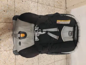 كرسي سيارة للأطفال نوع شيكو كيد فيت 30 (Chicco KeyFit 30) - بحالة ممتازة