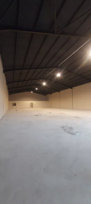 هنقر للإيجار في الهوارى على الرئيسي مباشرة