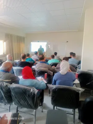 دورة مكثفة وشاملة تبدأ من الحروف الأبجدية وتوصلك إلى إتقان اللغة الإنجليزية خطوة بخطوة.