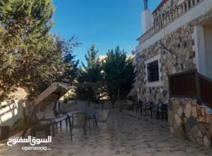 300 m2 5 Bedrooms Villa for Sale in Salt Al Maghareeb