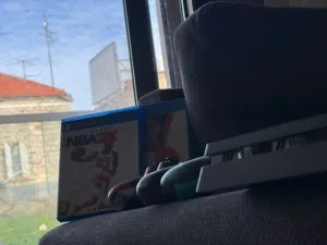 Ps4 استعمال 4 أشهر