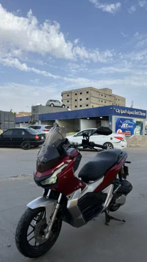 Honda adv 150cc