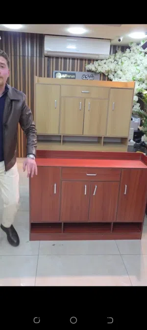 خزانة تنظيم أنيقة وعملية – حل مثالي للبيت أو المكتب إذا بدك قطعة أثاث تجمع بين الشكل الجميل