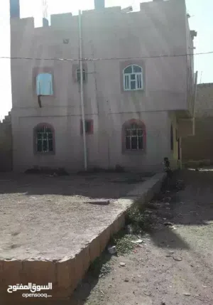 2 m2 More than 6 bedrooms Townhouse for Sale in Sana'a Al-Huthaily