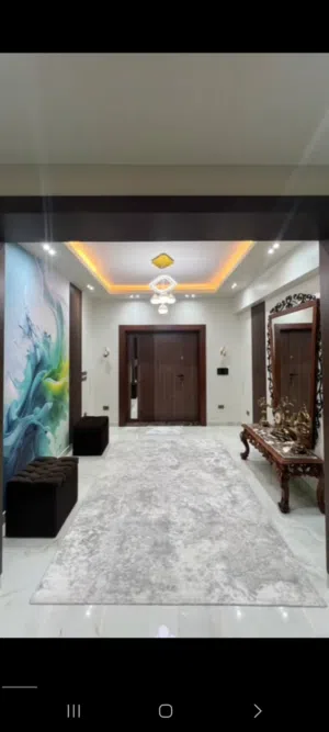 More than 6 bedrooms . 4 Bathrooms . 450 m20