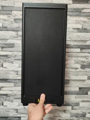 للبيع كيس Corsair 2000d بحالة ممتازة