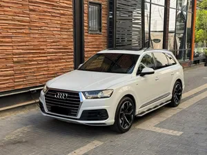 audi-q7-sline