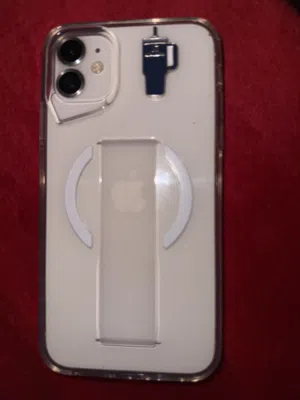 Apple iPhone 11 64 GB in Farwaniya