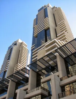 قطعة تجارية بيع على شارع مستشفى النفط