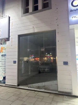 محلات للإيجار في الخوض السادسه