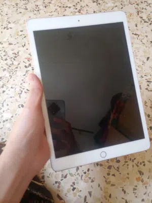 ايباد جيل ثامن (iPad 8th Gen) بحالة الوكالة - 32 جيجا - غير مفتوح نهائياً