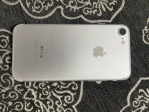 Apple iPhone 7 128 GB in Amman