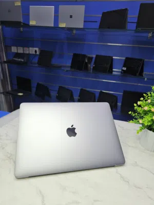 Macbook Air Model A1932 year 2018 Intel dual-Core i5 16Gb Ram,1.5Tb ssd Intel uhd graphics 617 Macos