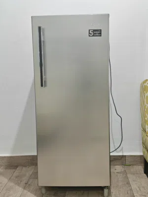 Midea fridge available in salmiya block 10