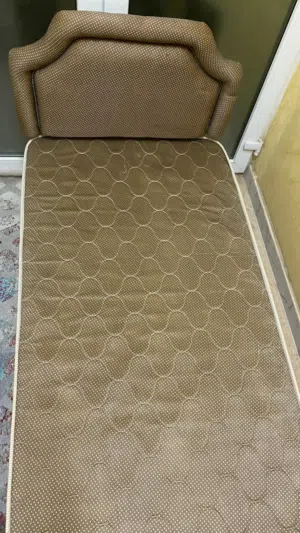 سرير غرف نوم