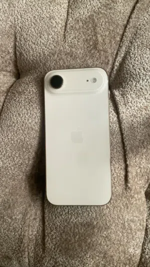 iPhone 17 Air 256GB White